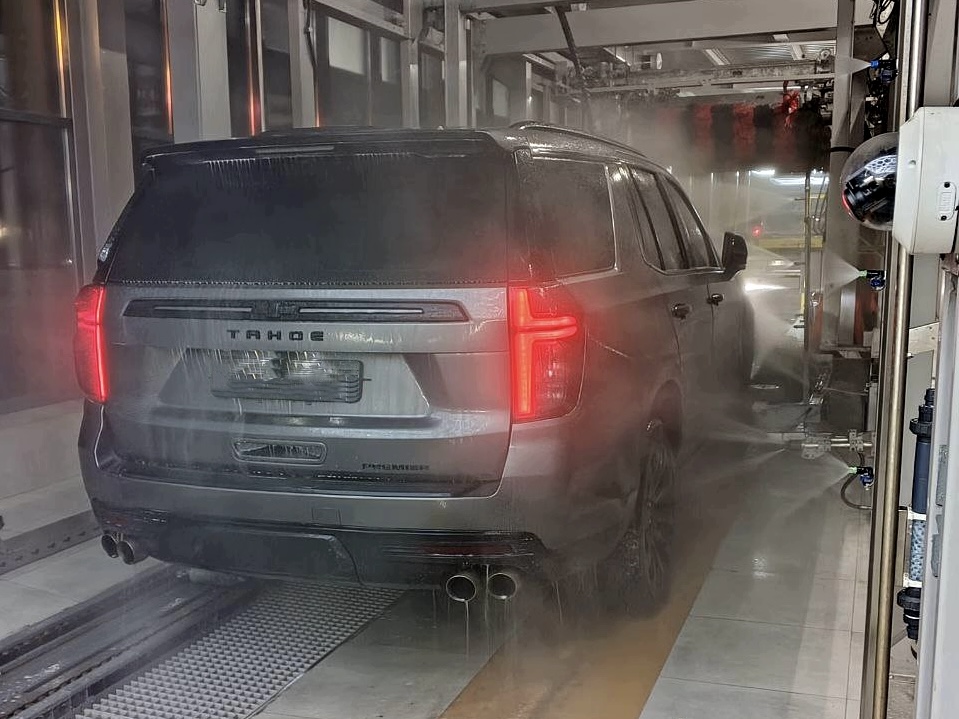 Конвейерная автомойка