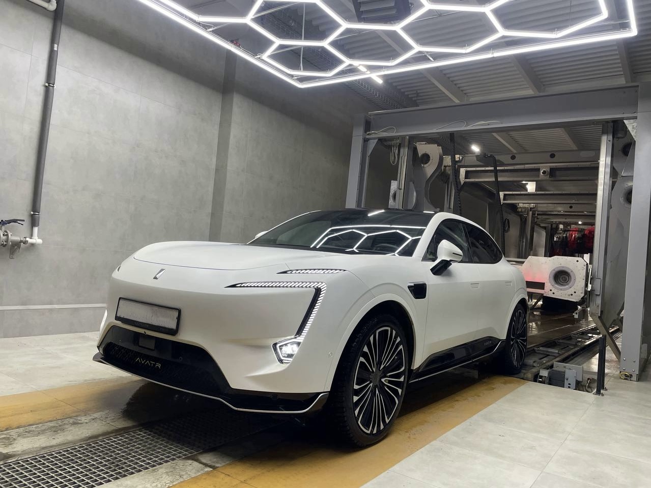 Конвейерная автомойка